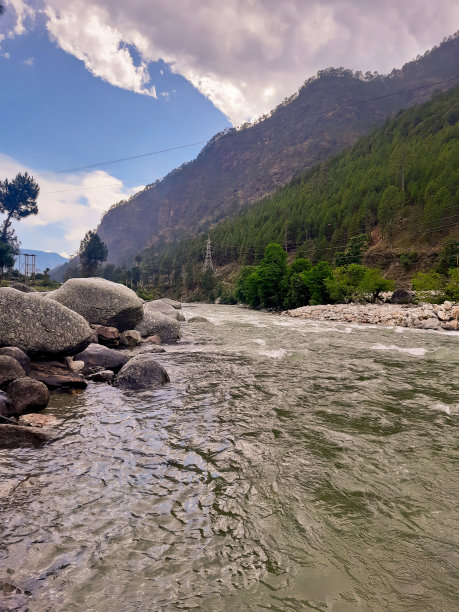 Naitwar Mori水电项目，2023年5月4日。汤斯河上的水利工程图片下载