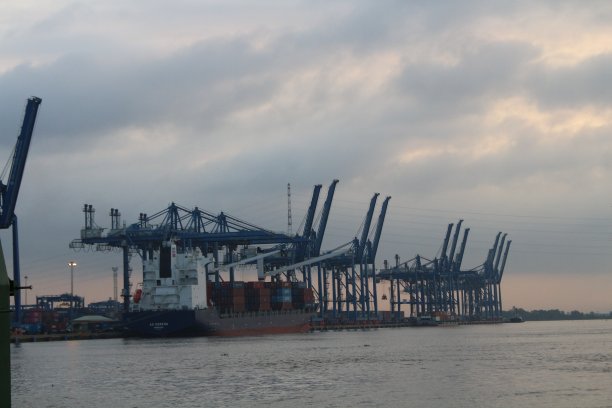 吉莱海港胡志明市越南图片下载