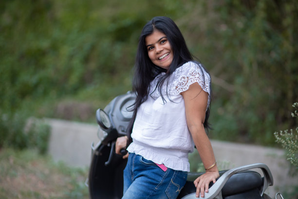 骑自行车的自由图片下载