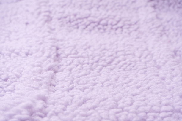 紫色的皮毛纹理作为背景。图片下载