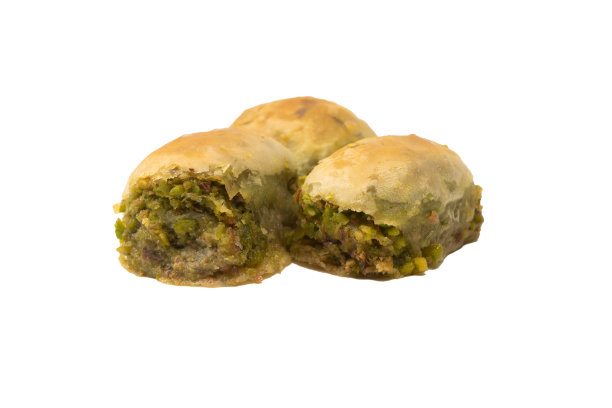 土耳其开心果baklava孤立在白色背景上。图片下载