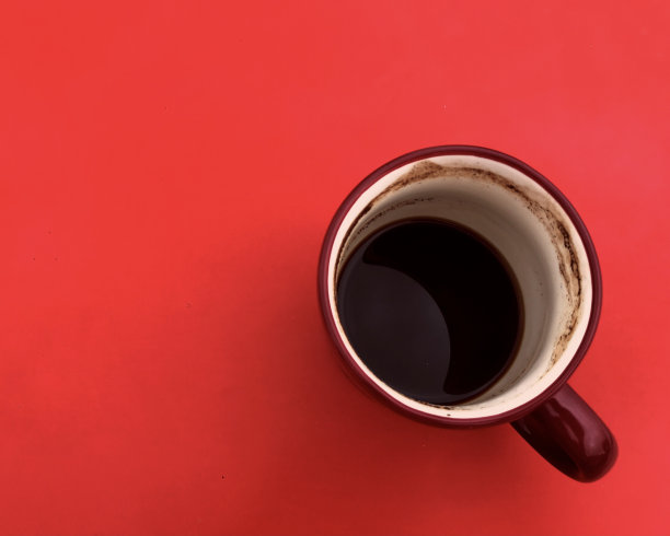 一杯喝过的咖啡，底部有粉底图片下载