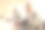 三个高年级学生又回到了学校图片下载