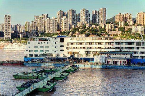 邮轮码头在山城重庆图片下载