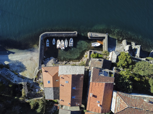 科伦诺·普林尼奥港鸟瞰图图片下载