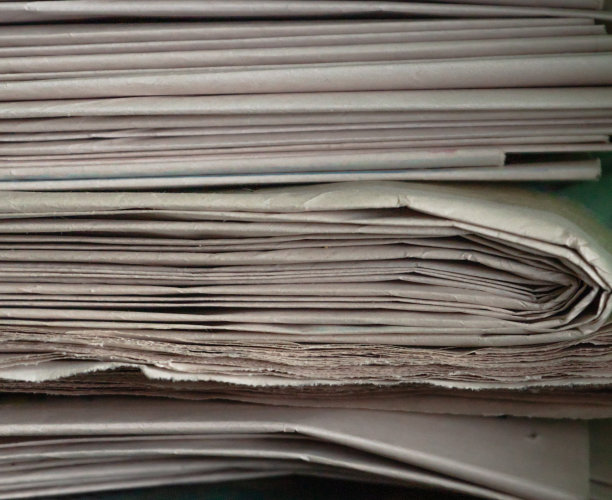 一叠报纸图片下载