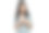 令人惊讶的是，亚洲美女在白色背景下使用智能手机。图片下载