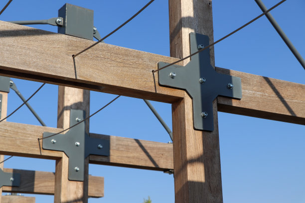 蓝天和几何板锚。图片下载