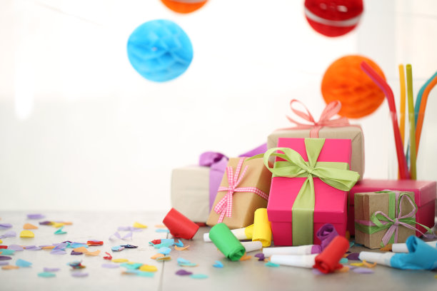 生日礼物图片下载