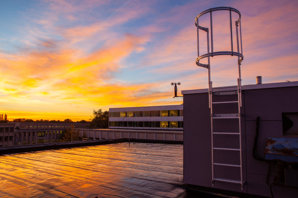 工业区的日出图片下载