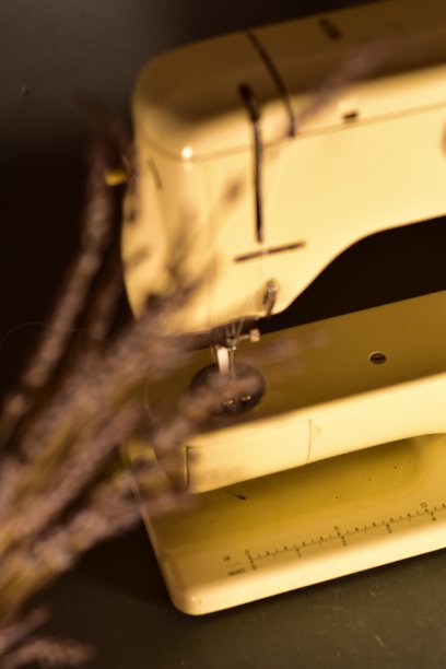 复古缝纫机图片下载