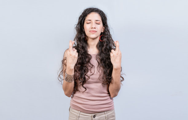 许愿的女人图片下载