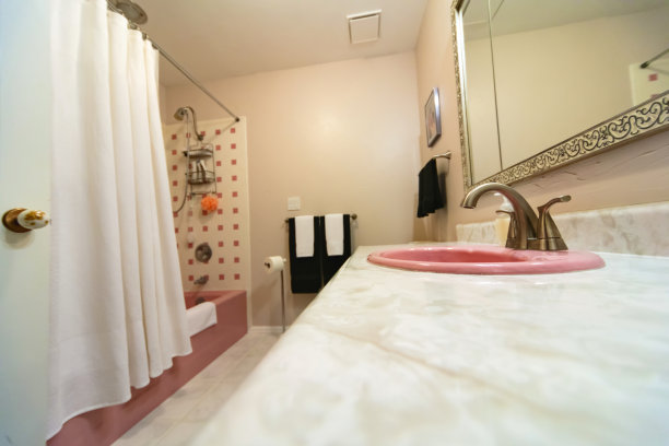 过时的浴室照片系列图片下载