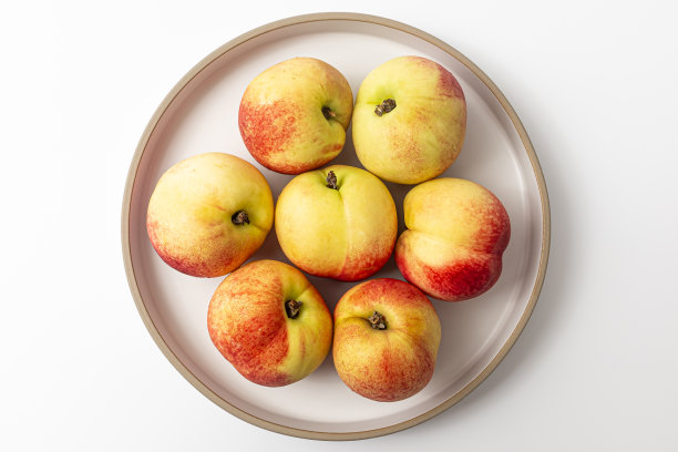 神秘的桃子图片下载