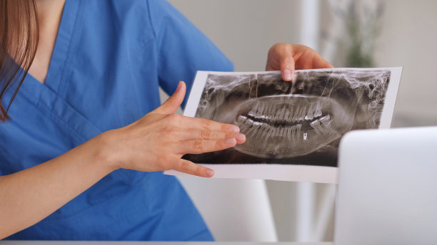 口腔x光，牙科放射科医生，正畸医生图片下载