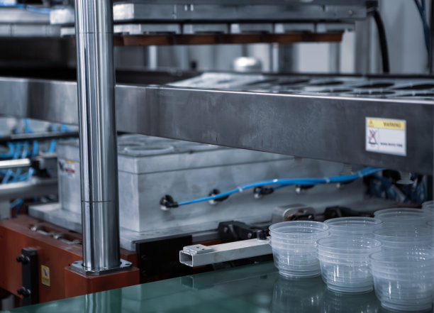 注塑机。图片下载