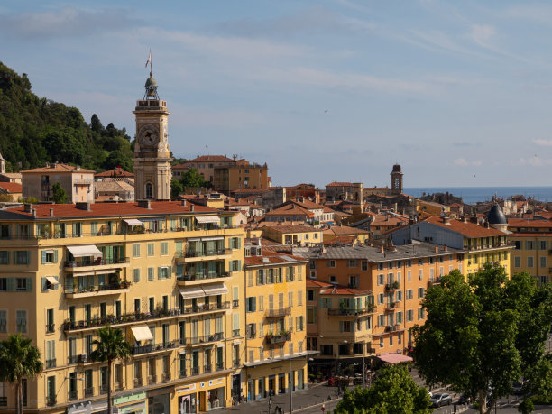 法国尼斯市屋顶鸟瞰图图片下载