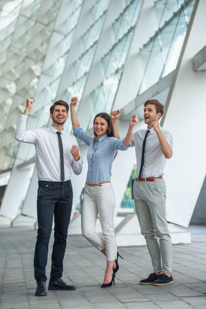 美丽年轻的商业团队图片下载