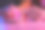 在时尚的霓虹灯下使用手机和笔记本电脑。极富创意的紫外光红蓝鲜艳色彩。女孩的手在黑暗的房间里滚动照片。应用程序在商店销售，社交媒体。图片下载