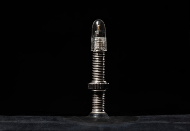 黑色微距相机上自行车相机的乳头图片下载