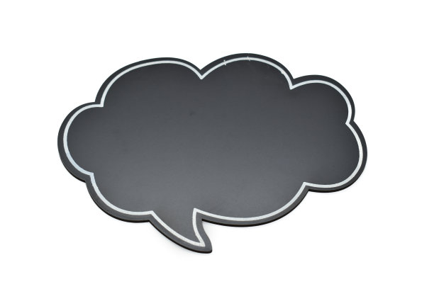 空的黑色语音气泡，以云的形式孤立在白色背景上图片下载