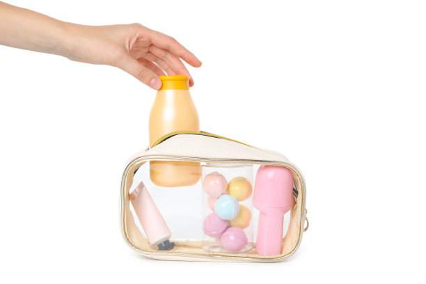 浴室配件，卫生间包，孤立在白色背景上图片下载