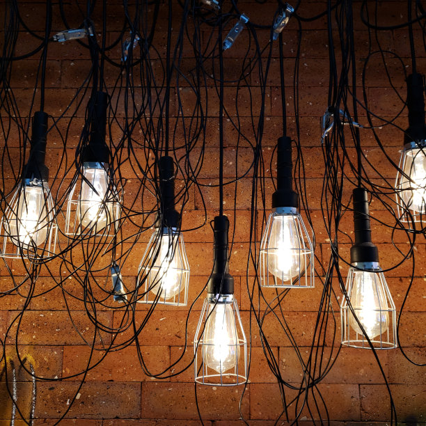 砖墙装饰灯图片下载