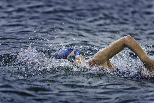 公开水域游泳图片下载