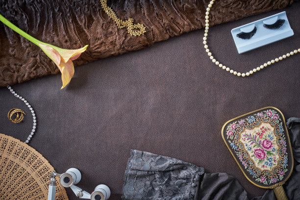 歌剧中出现女性物品图片下载