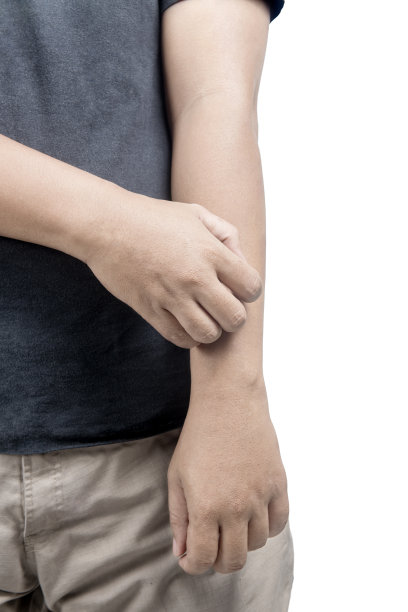 男人用手抓痒图片下载