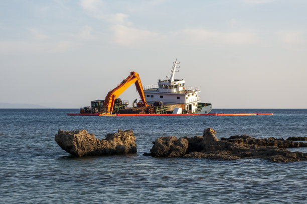 失事船只的救援工作图片下载