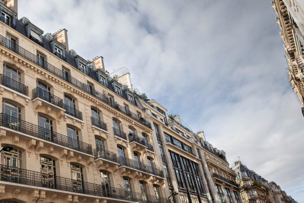 城市景观的透视和立面图片下载