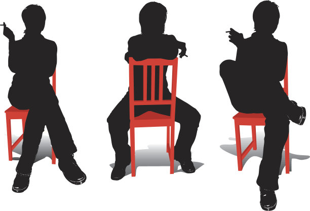 女人在椅子上图片下载