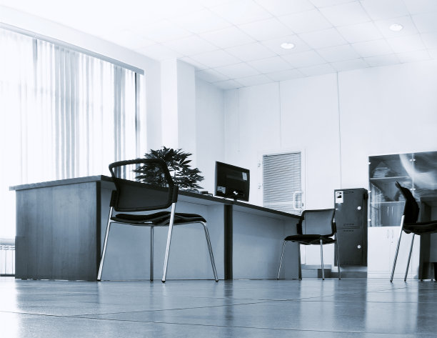 配有家具的标准办公室内部图片下载