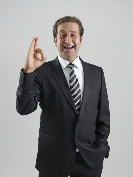 商人做了一个OK的手势图片下载