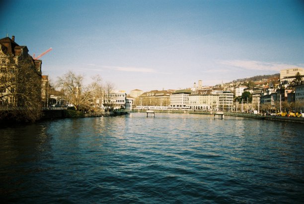 冬天的苏黎世湖图片下载