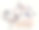 小男孩和宠物一起休息图片下载