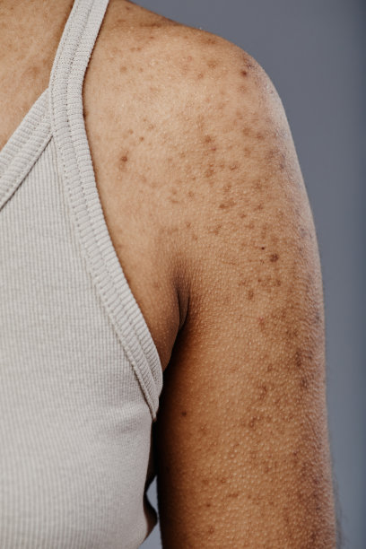 黑人年轻女子的特写细节图像图片下载