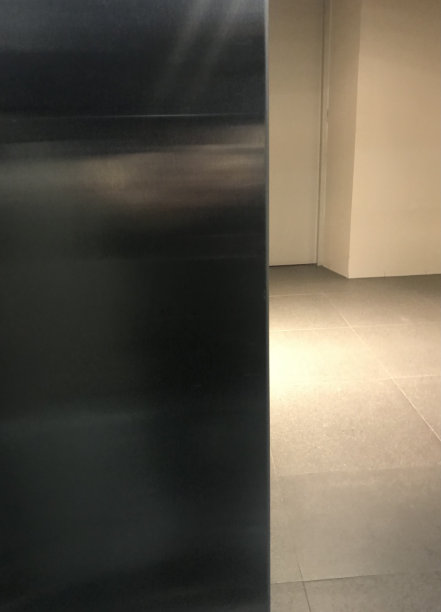 电梯门与楼面一致图片下载