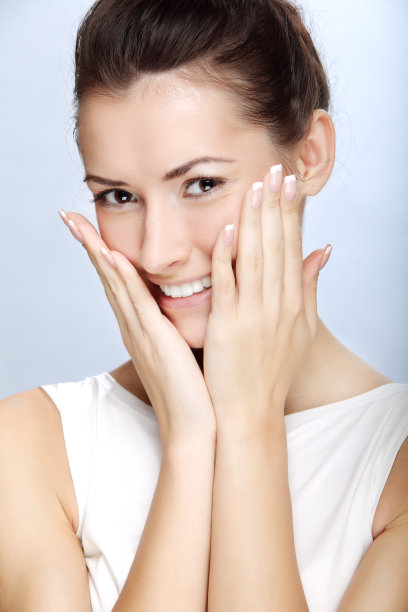 美丽的年轻女子图片下载