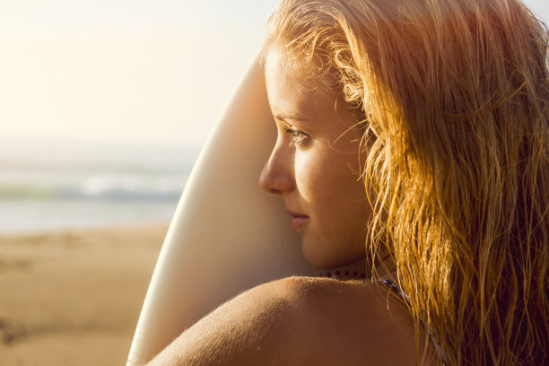 一天的冲浪图片下载