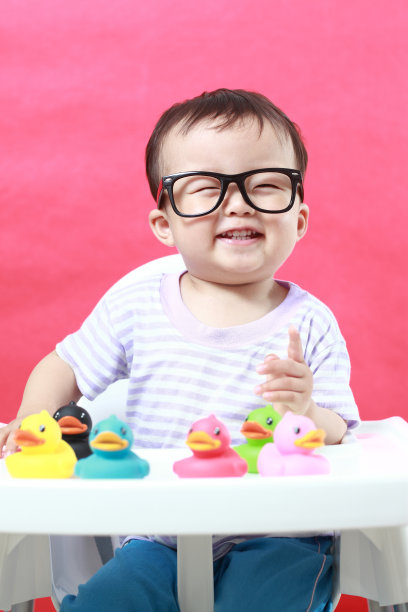 可爱美丽的亚洲宝宝图片下载