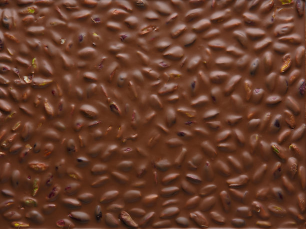 巧克力开心果牛奶的特写图片下载