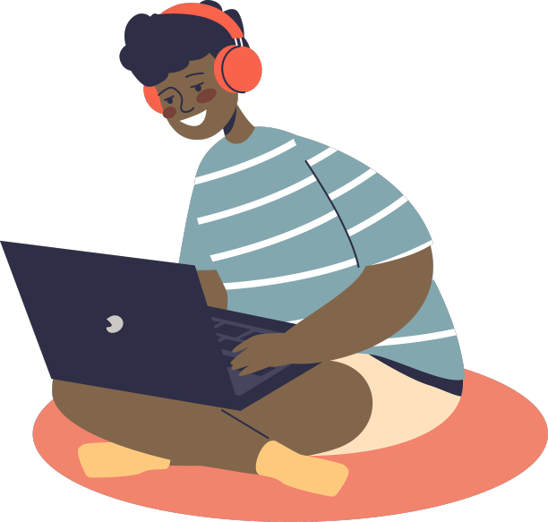 小男孩用笔记本电脑看视频图片下载