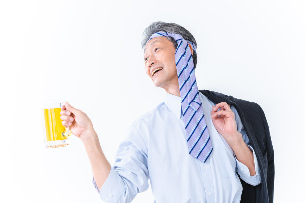 年老的商人喝得太醉了图片下载