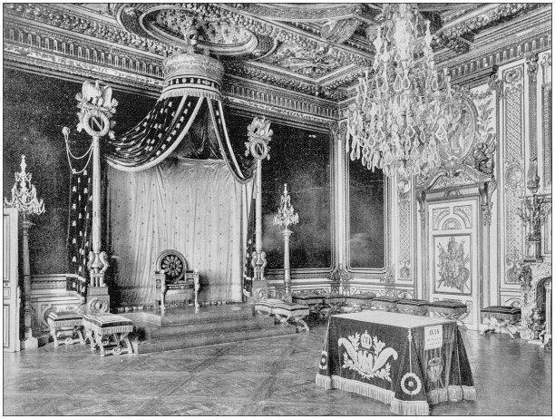 世界著名景点古色古香的照片:法国枫丹白露皇家宫殿图片下载