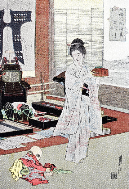 日本，一个女人站在家里的宝莉面前图片下载