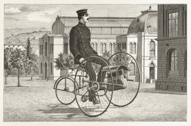 1888年，德国斯图加特，邮递员骑着Penny Farthing自行车送邮件图片下载