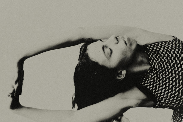 伸展运动。图片下载