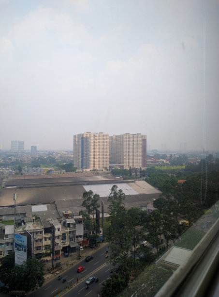 雅加达市的空气污染图片下载